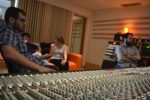 Eleonora-Del-Grosso-@-Tube-Studio-control-room